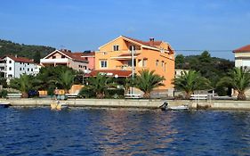 Apartments By The Sea Kukljica, Ugljan - 8478